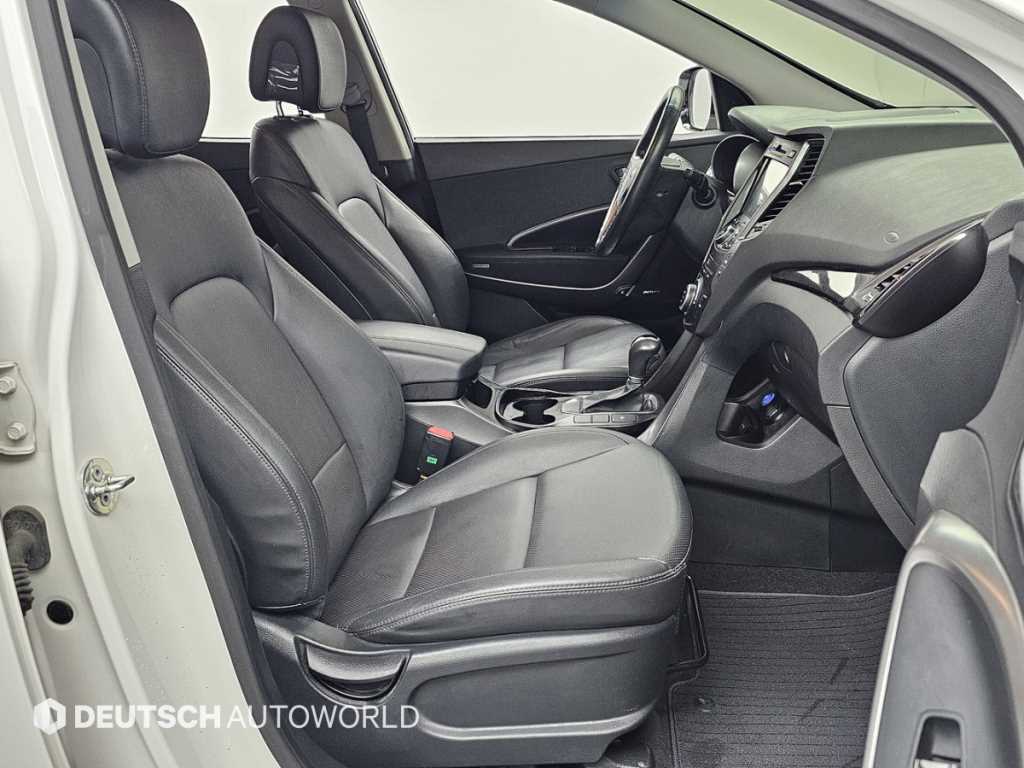 HYUNDAI Santa Fe - Vista 10