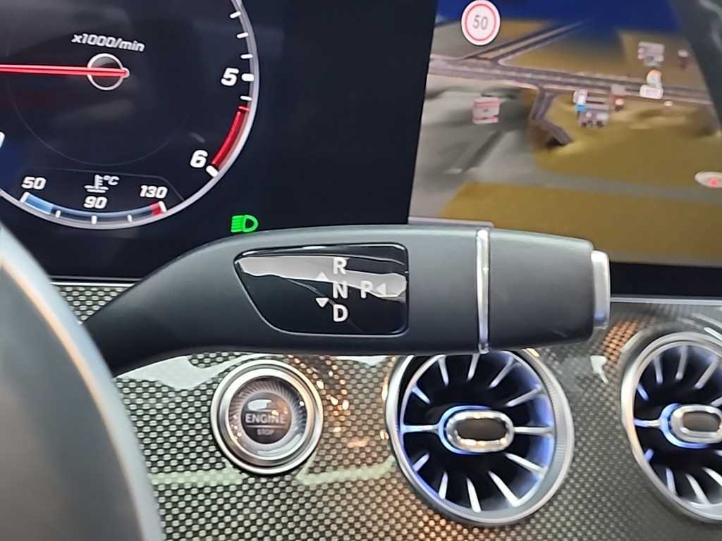 Mercedes Benz CLS Class - Vista 8