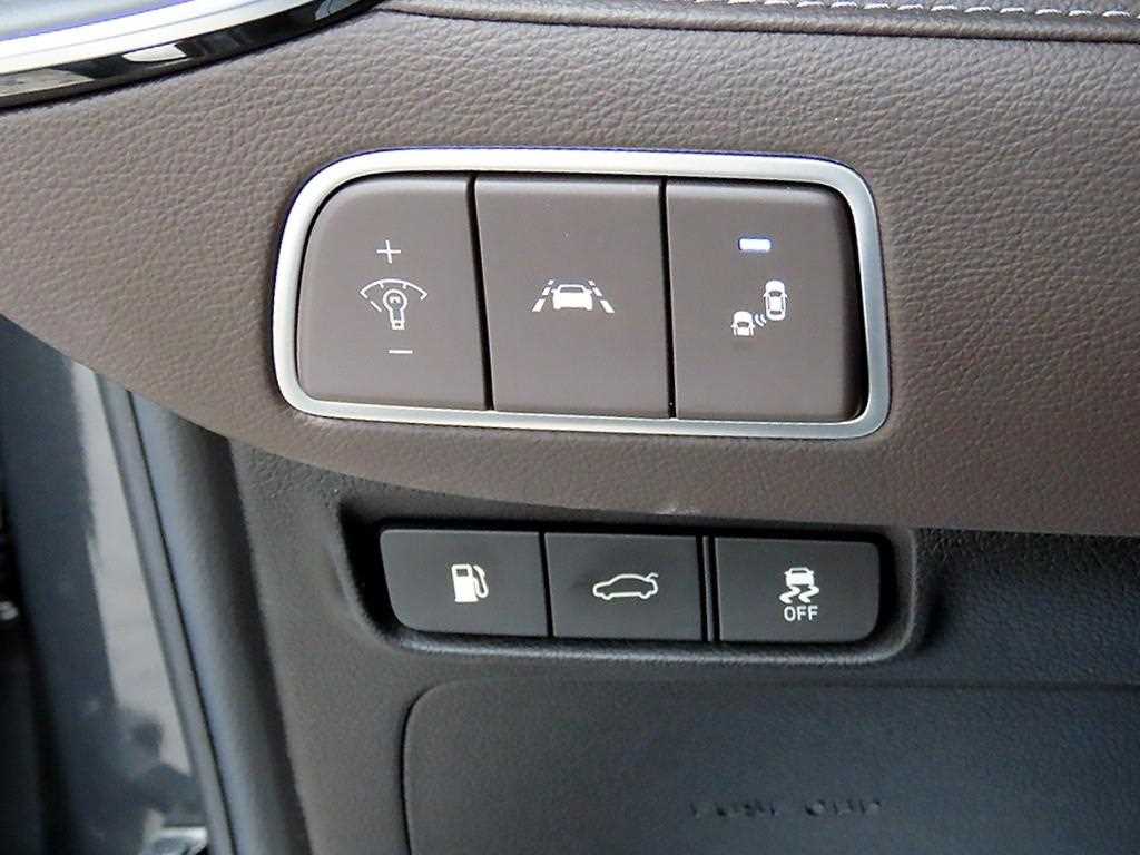 HYUNDAI Grandeur - Vista 12