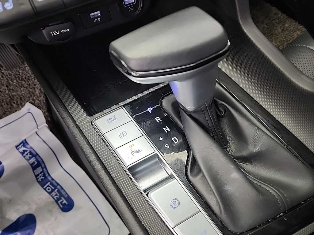 HYUNDAI Avante - Vista 8