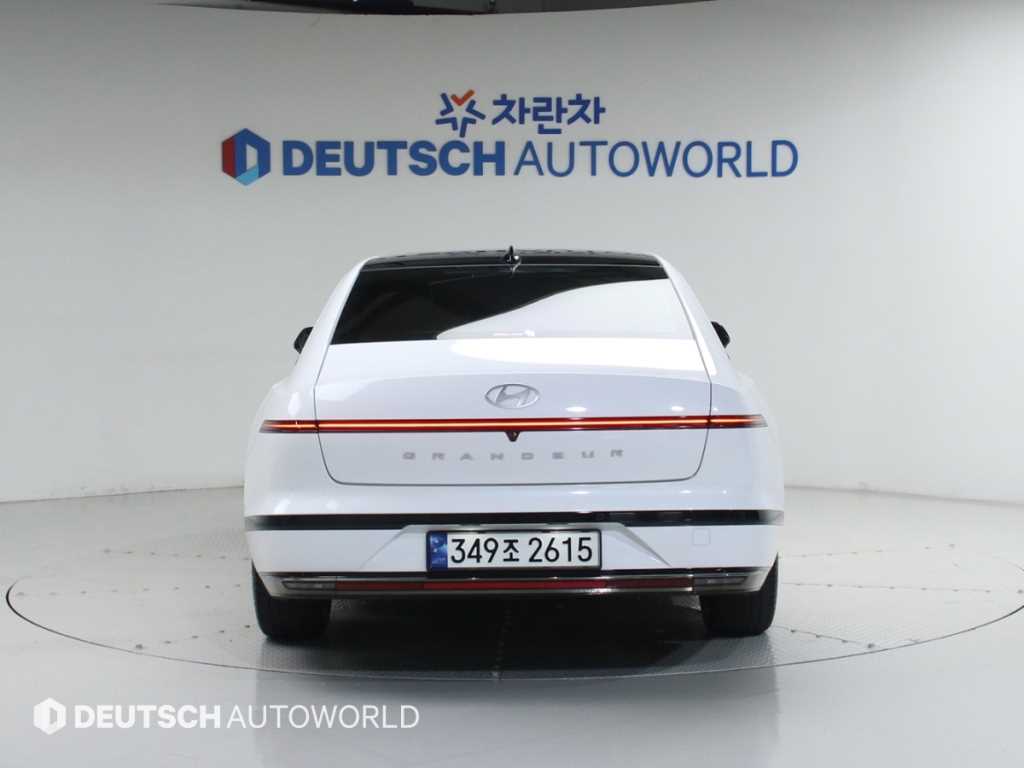 HYUNDAI Grandeur - Vista 4