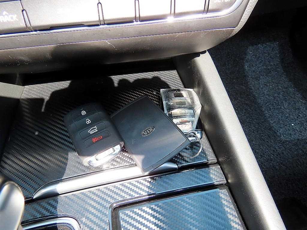 KIA K7 2018 Negro - Importación desde Corea - HF Imports Iquique - Foto 15