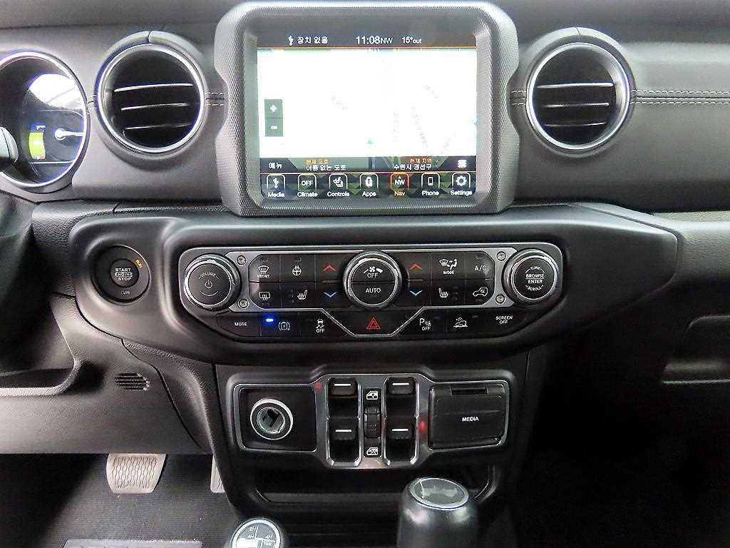 Jeep Wrangler - Vista 11