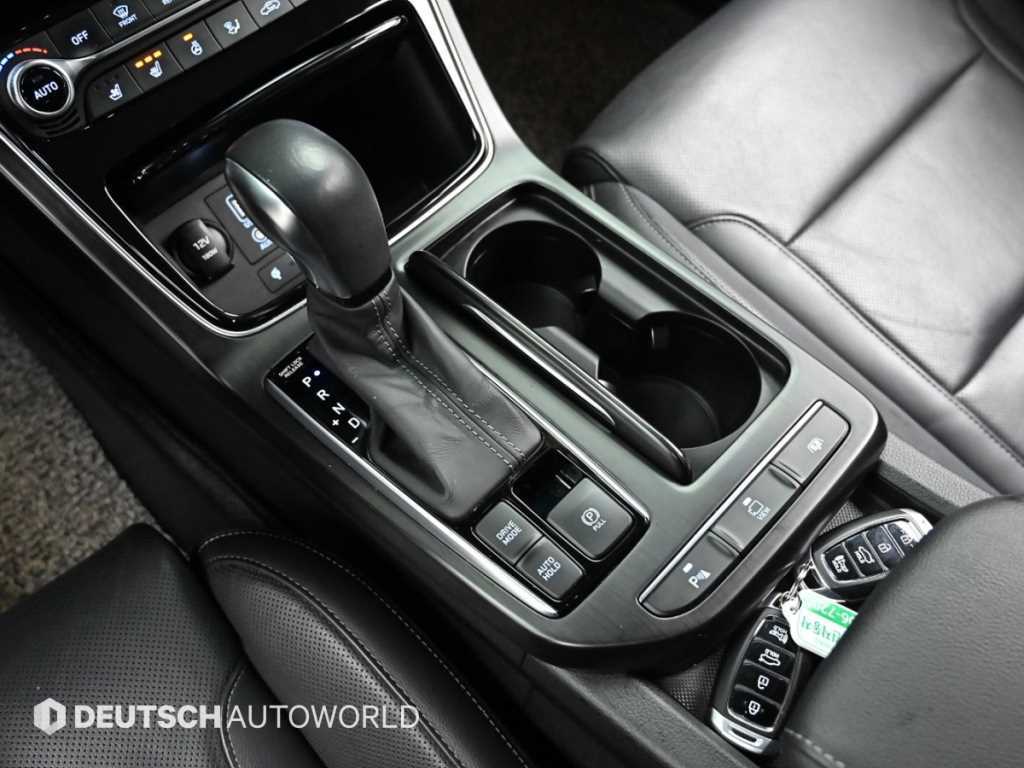 HYUNDAI Grandeur - Vista 9