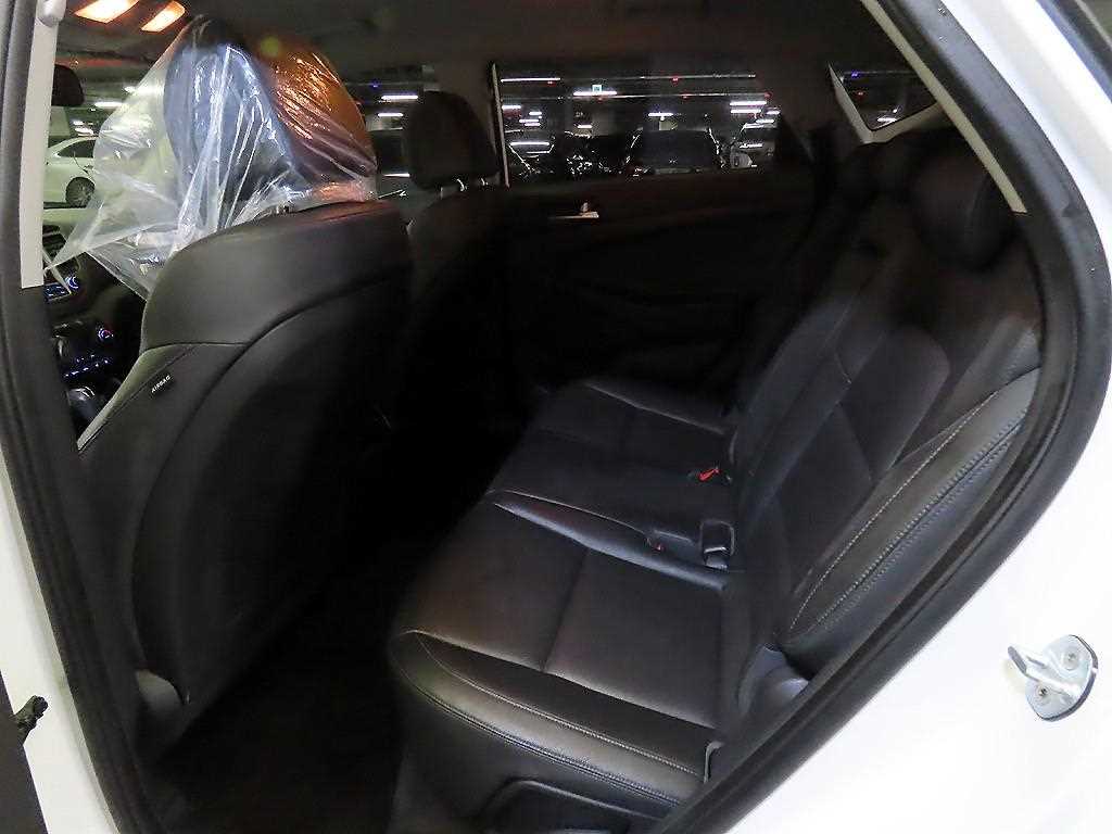 HYUNDAI Tucson - Vista 7