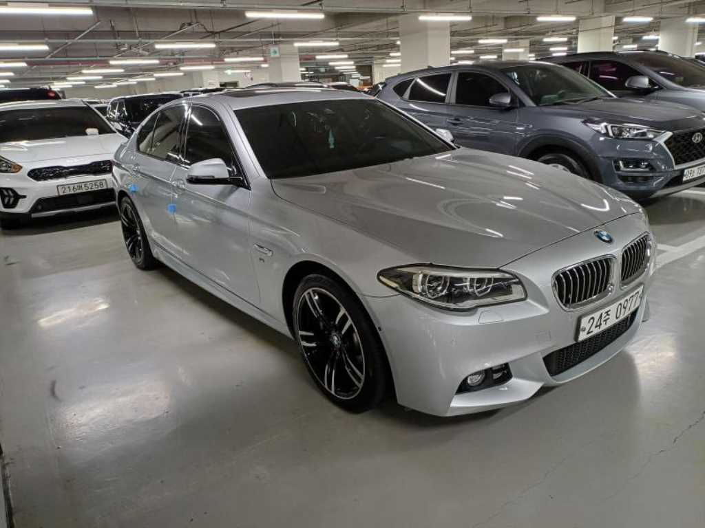 BMW 5 Series - Vista 3