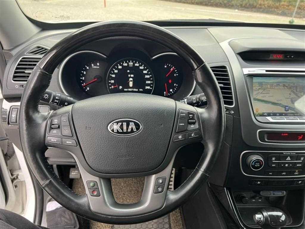 KIA Sorento - Vista 11