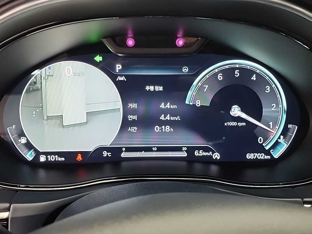 Genesis GV70 - Vista 6