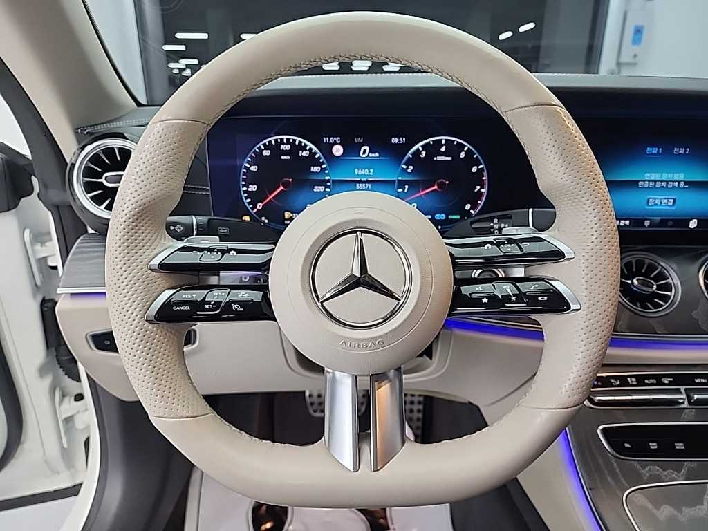 Mercedes Benz E class - Vista 9