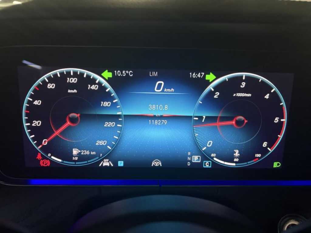 Mercedes Benz E class - Vista 9