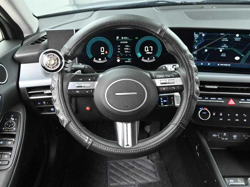 HYUNDAI Sonata - Vista 12