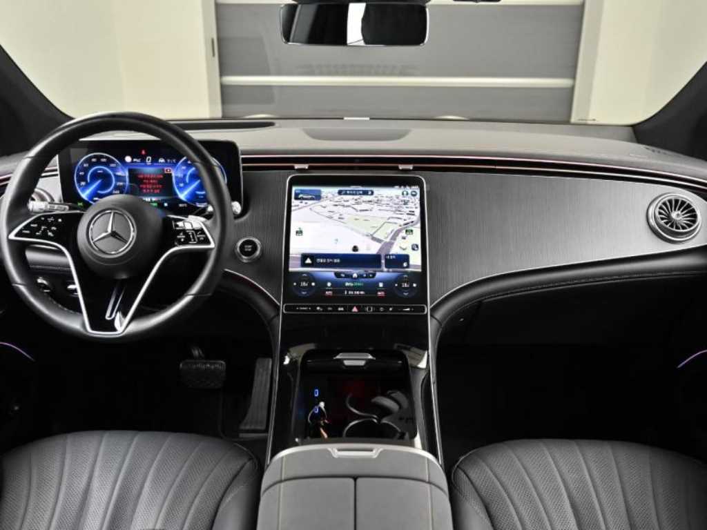 Mercedes Benz EQS - Vista 7