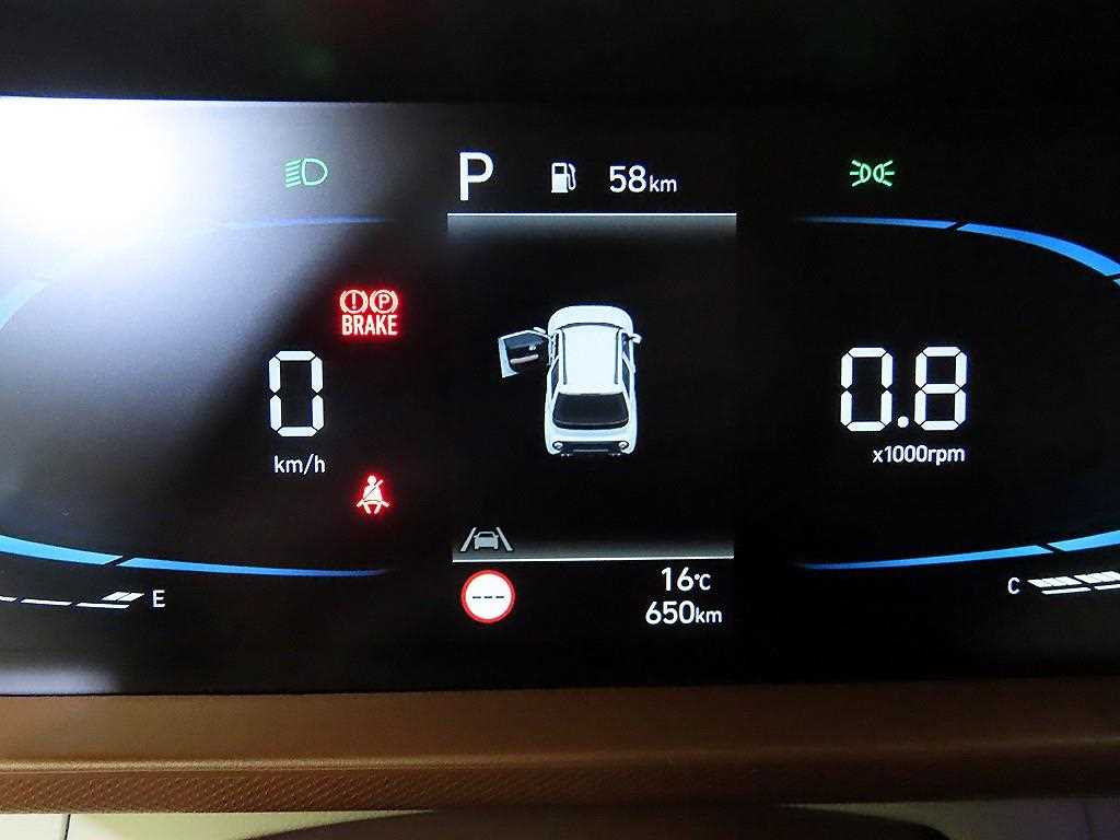 HYUNDAI Casper - Vista 9