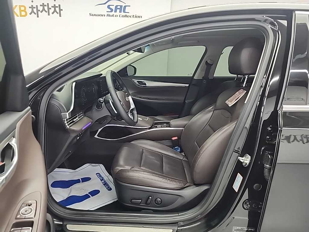 HYUNDAI Grandeur - Vista 11