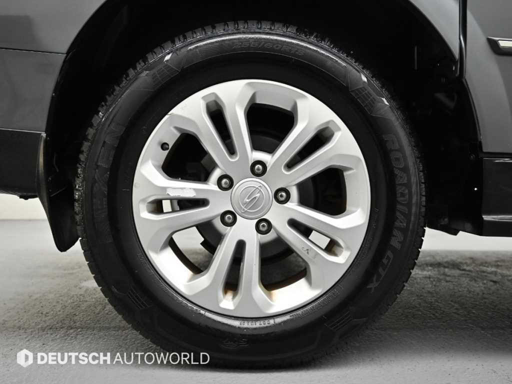 Ssangyong Korando - Vista 5