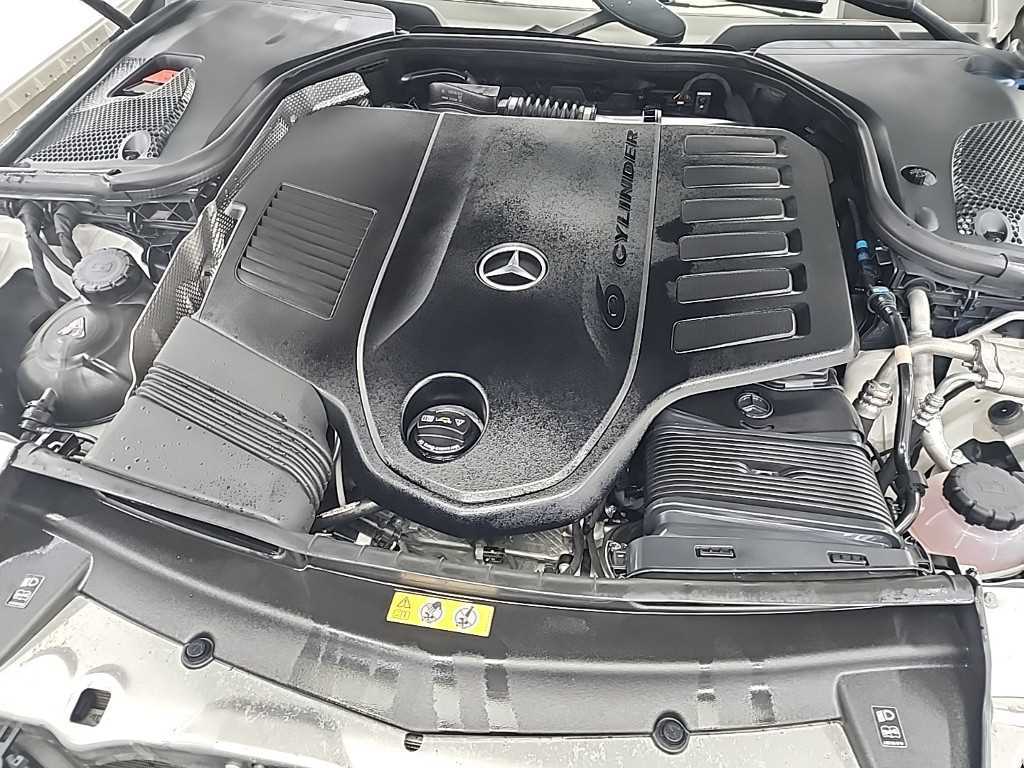 Mercedes Benz E class - Vista 6