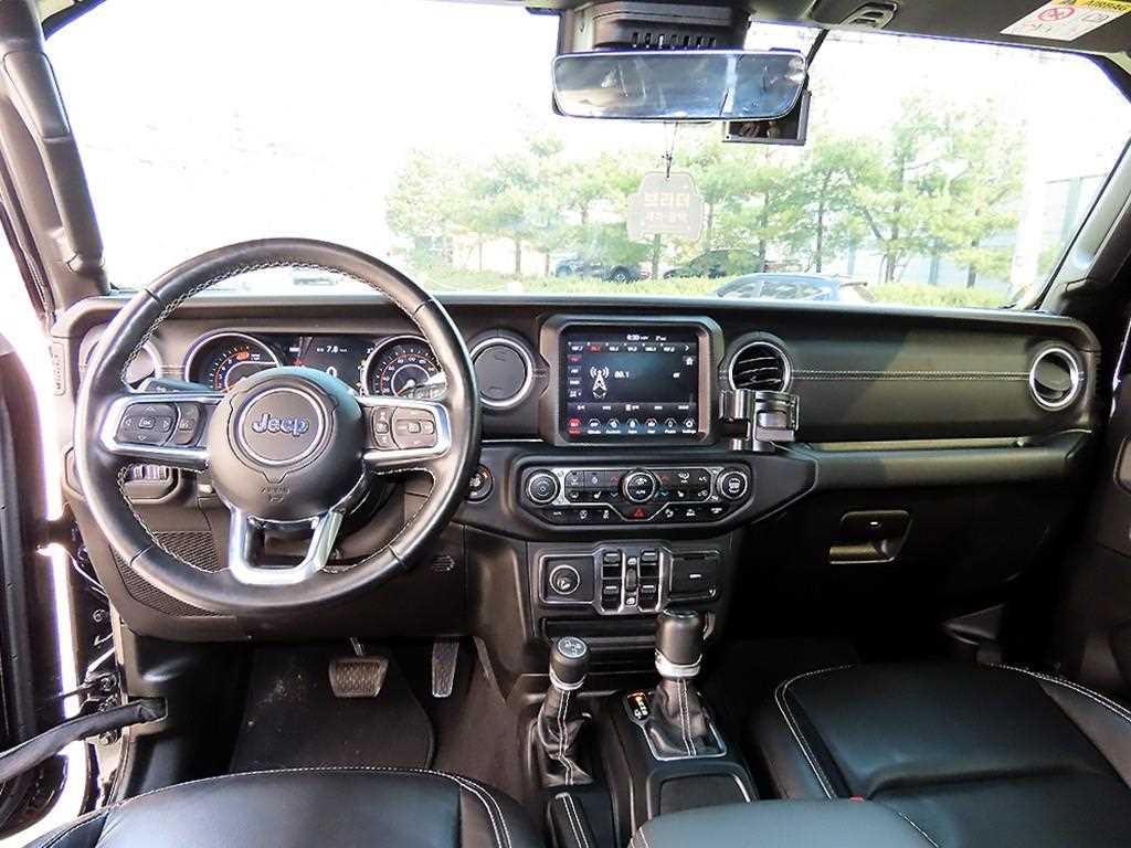 Jeep Wrangler - Vista 7