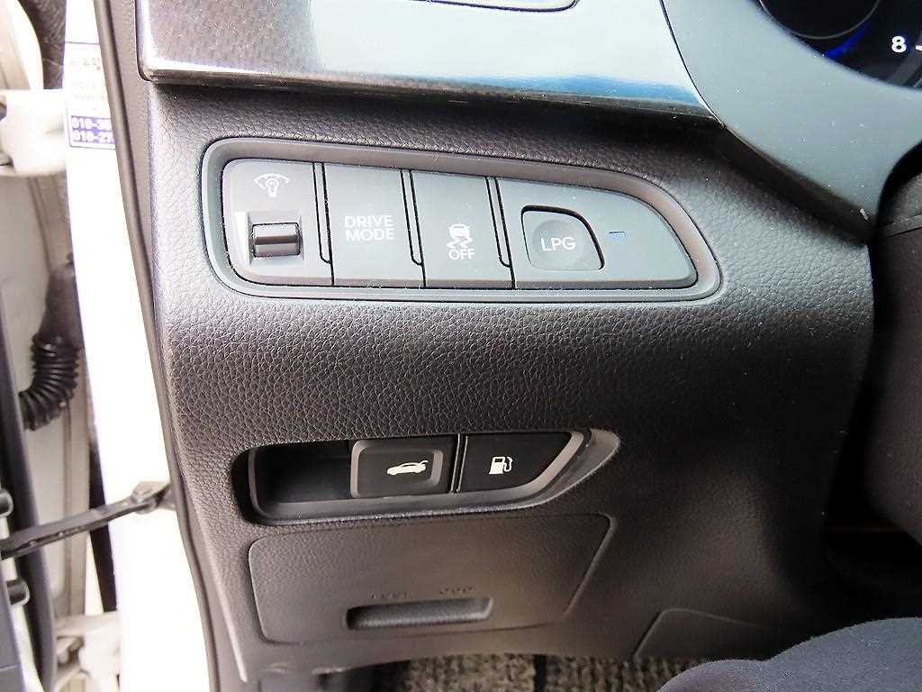 HYUNDAI Grandeur 2014 Blanco - Importación desde Corea - HF Imports Iquique - Foto 13