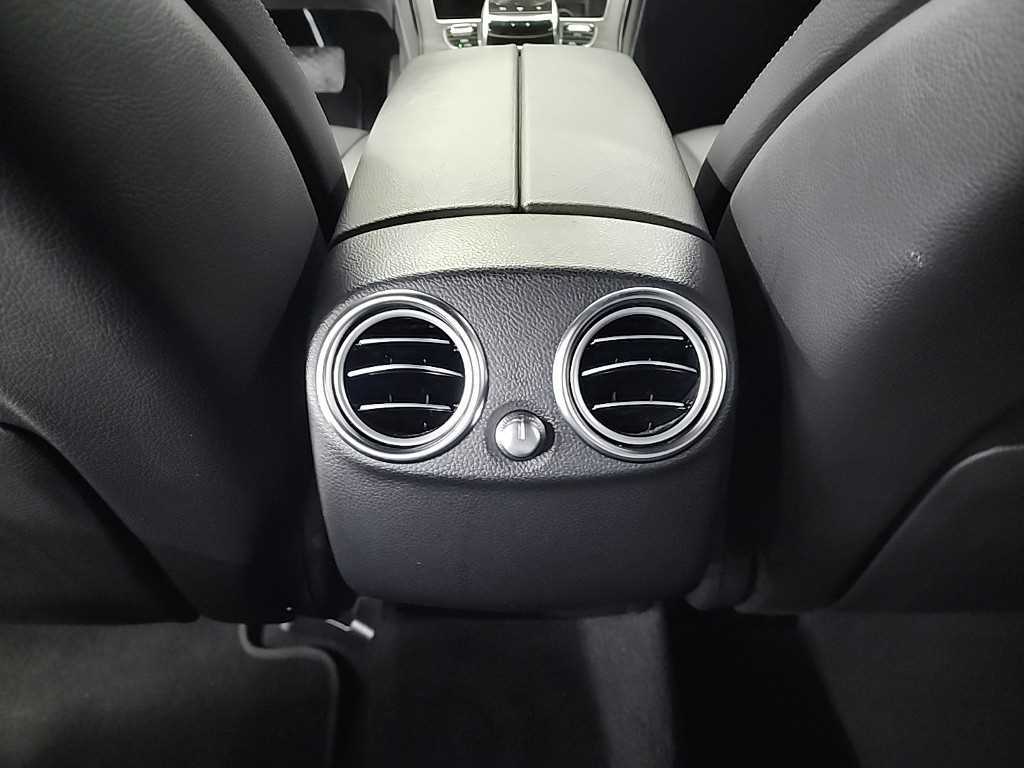 Mercedes Benz GLC Class 2019 Negro - Importación desde Corea - HF Imports Iquique - Foto 13