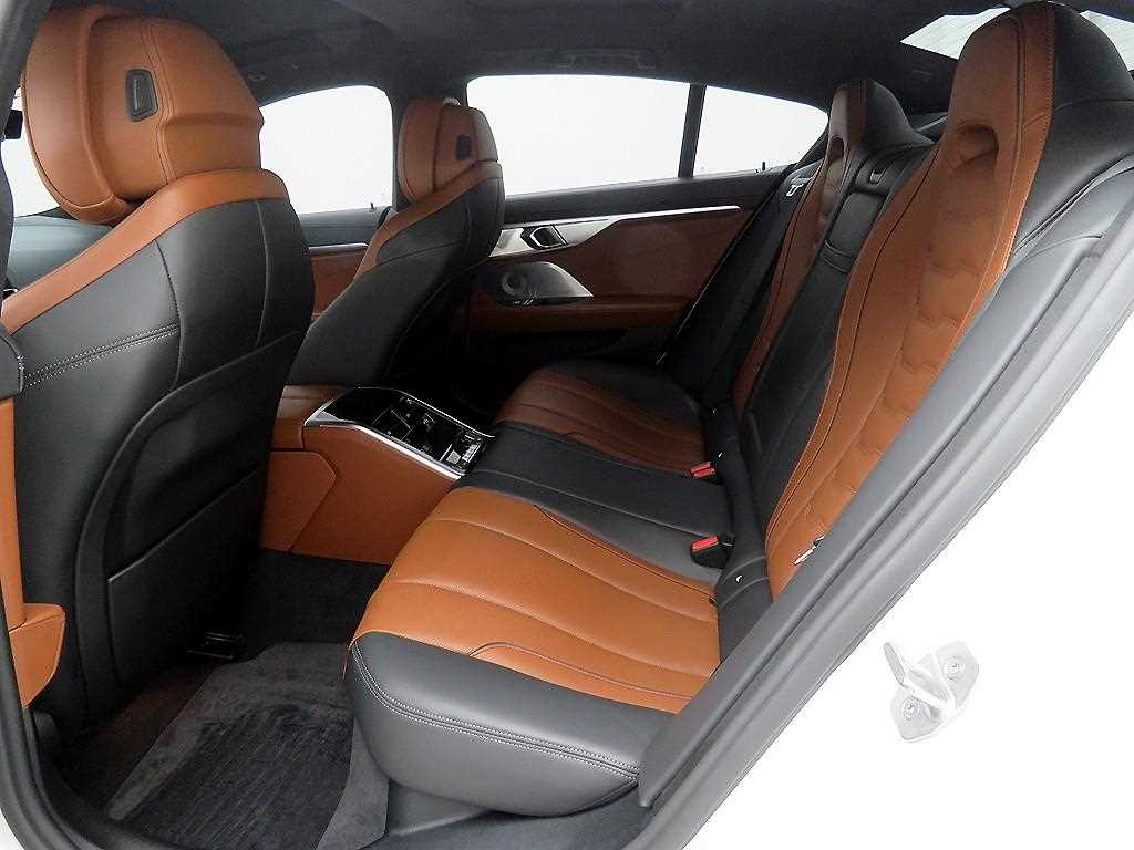 BMW 8 Series - Vista 7