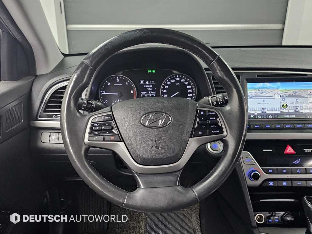 HYUNDAI Avante 2018 Gris - Importación desde Corea - HF Imports Iquique - Foto 13