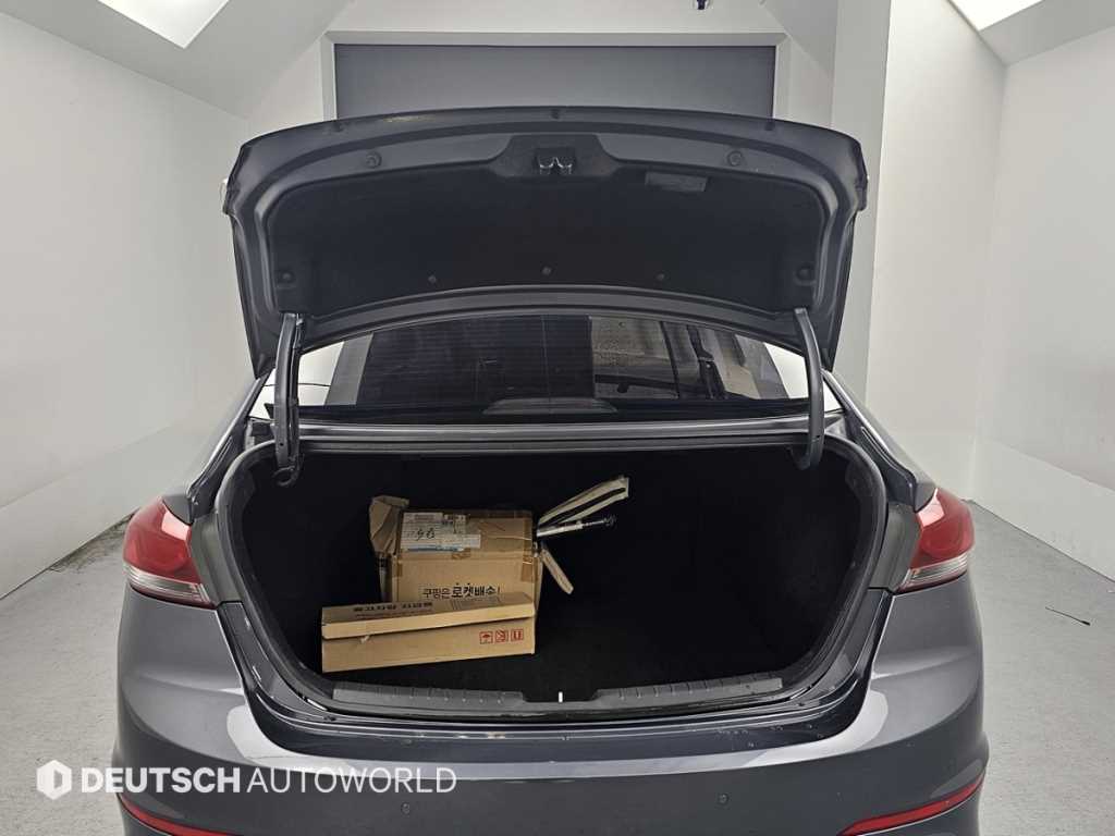 HYUNDAI Avante 2018 Gris - Importación desde Corea - HF Imports Iquique - Foto 19