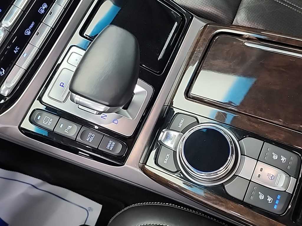 Genesis EQ900 - Vista 8