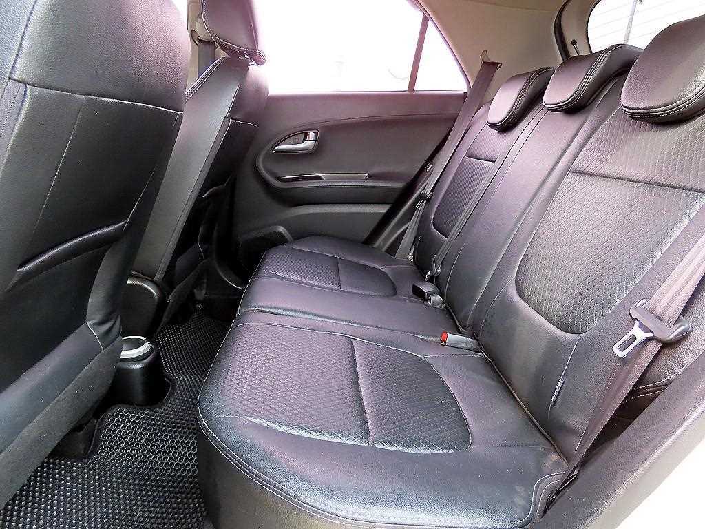 KIA Morning - Vista 6