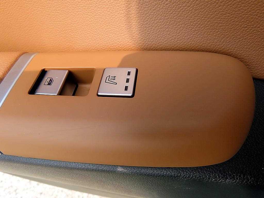 HYUNDAI Grandeur - Vista 12