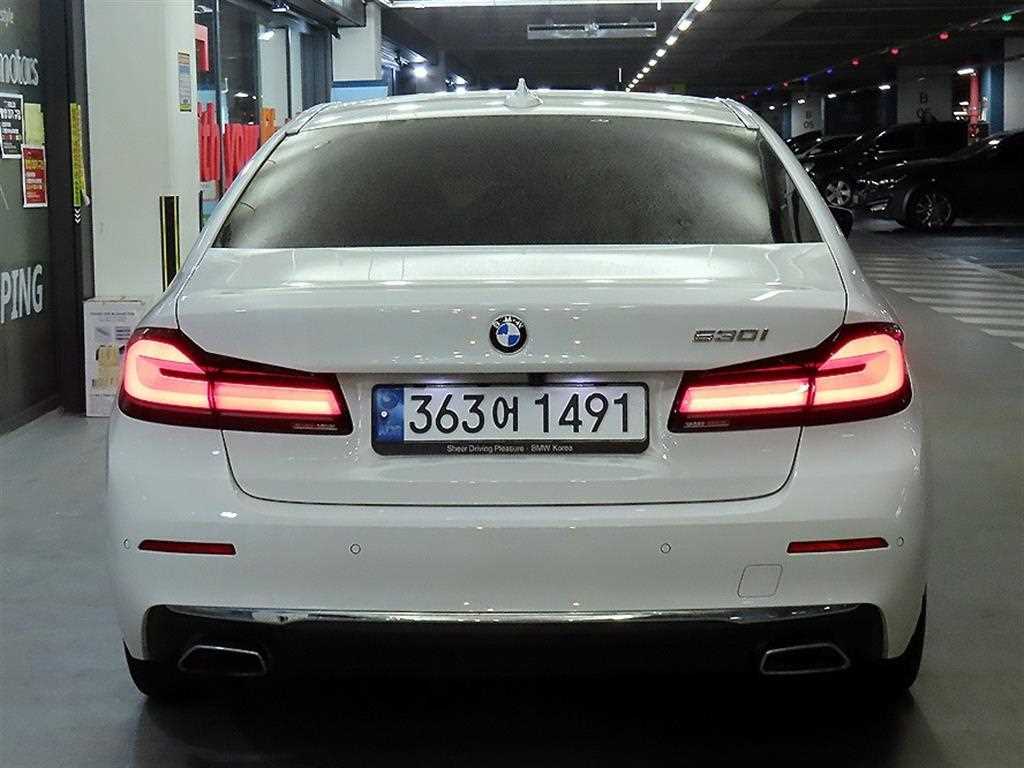 BMW 5 Series - Vista 4