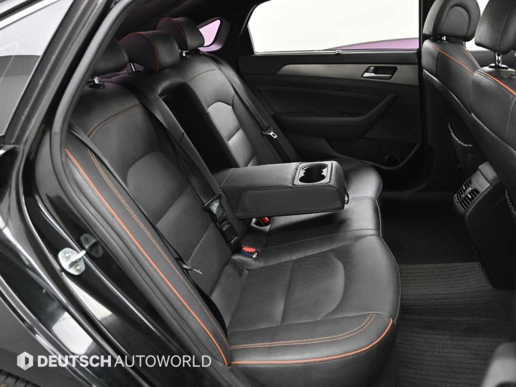 HYUNDAI Sonata - Vista 12