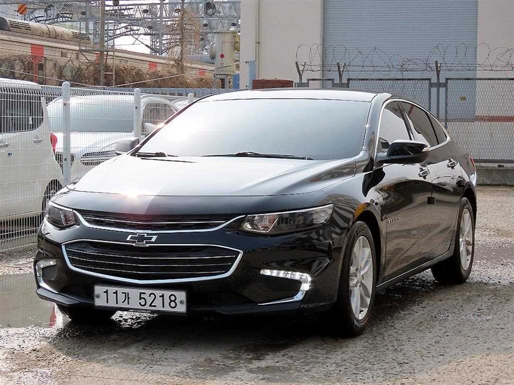 Chevrolet Malibu - Vista 2