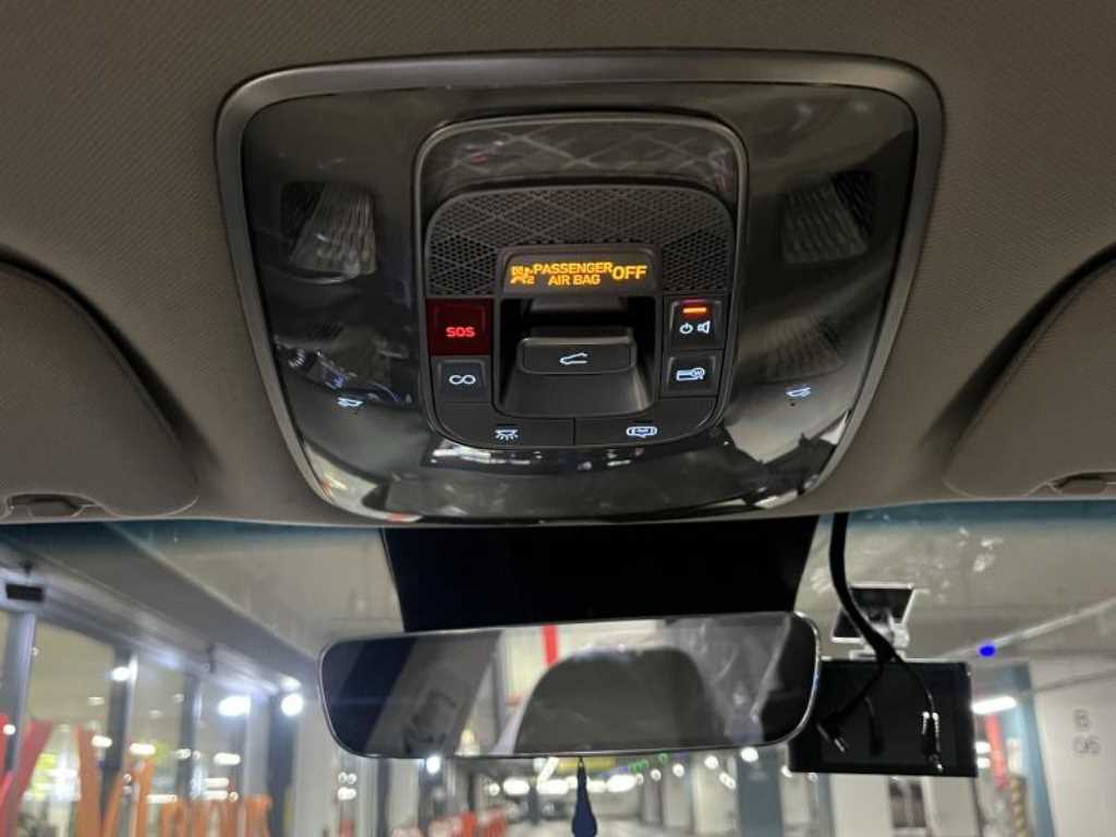 Genesis GV70 - Vista 11