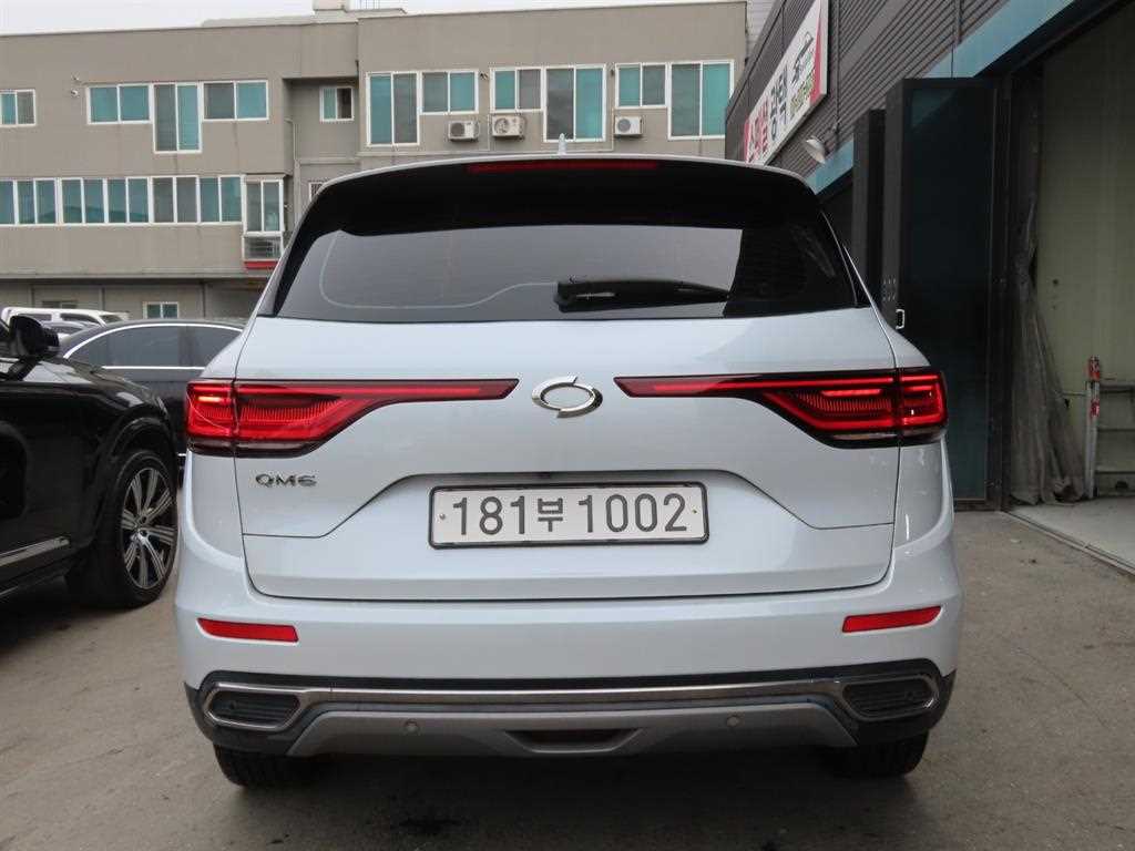 SAMSUNG QM6 - Vista 4