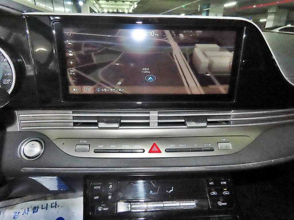 HYUNDAI Grandeur - Vista 11