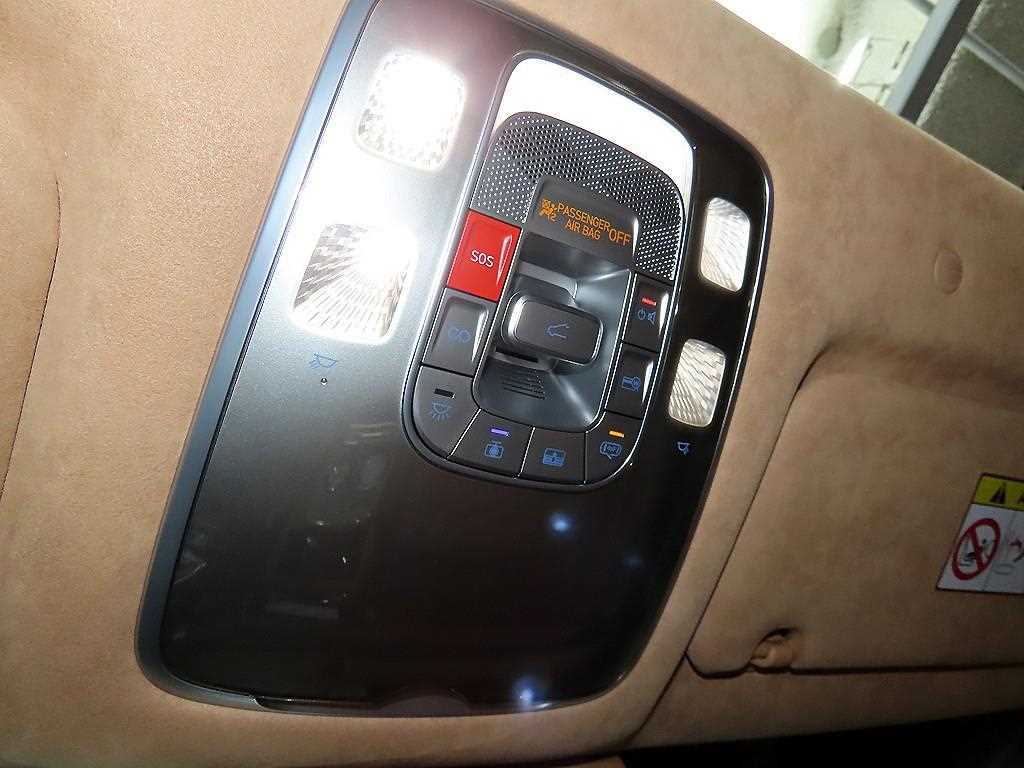 Genesis G90 2022 Negro - Importación desde Corea - HF Imports Iquique - Foto 15