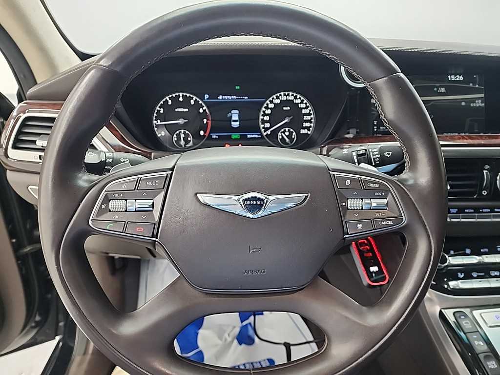 Genesis EQ900 - Vista 9