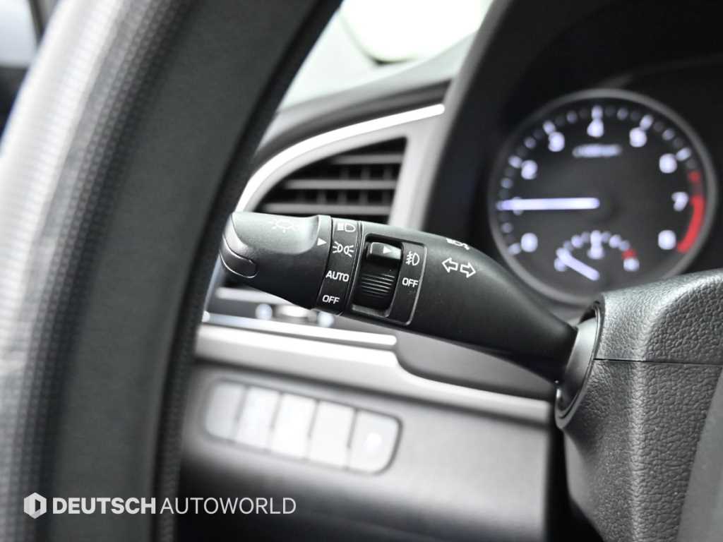 HYUNDAI Avante 2017 Gris - Importación desde Corea - HF Imports Iquique - Foto 16