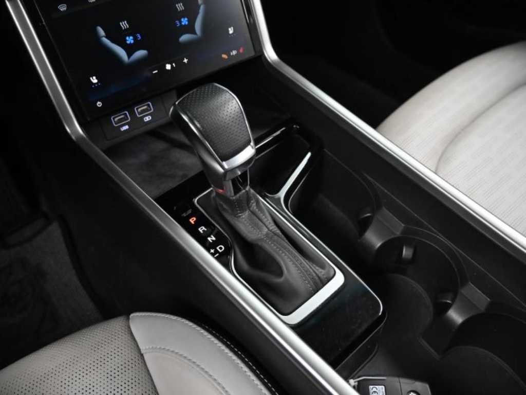 Ssangyong Torres - Vista 9