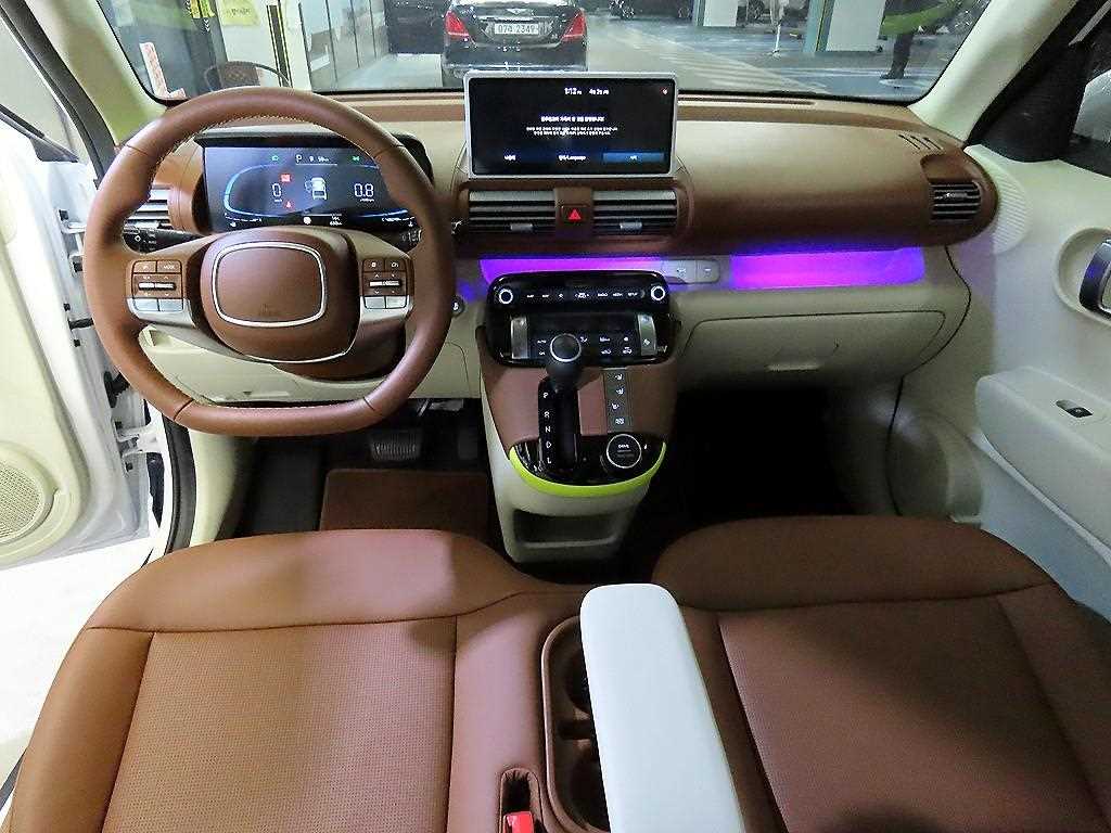 HYUNDAI Casper - Vista 10