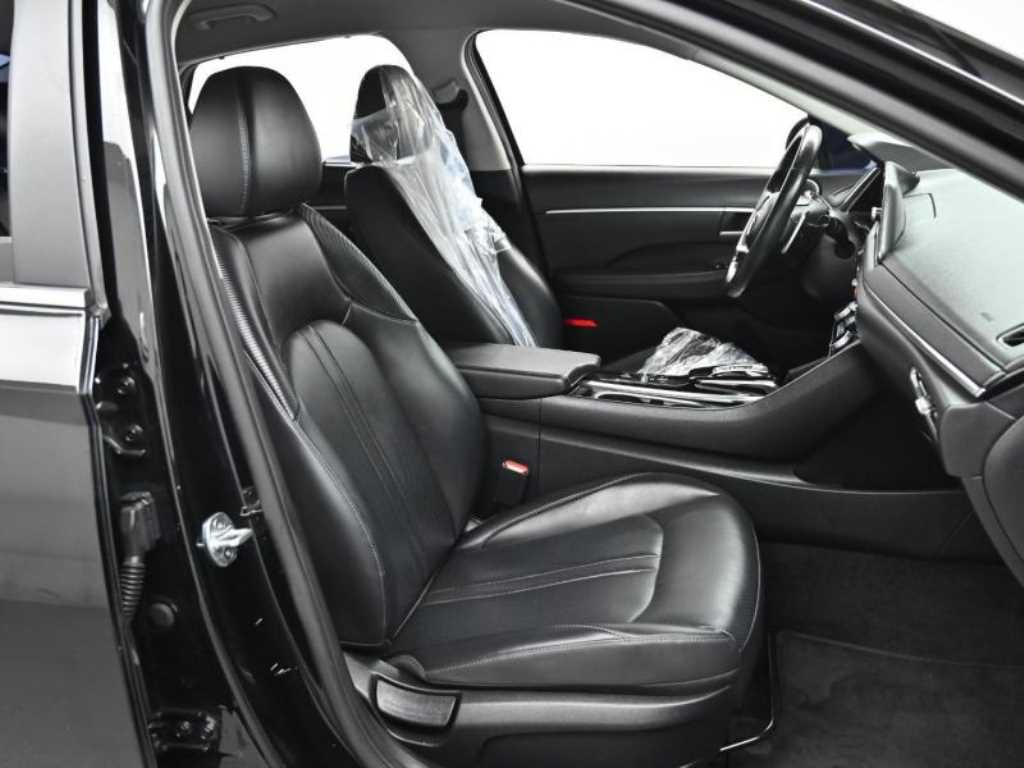 HYUNDAI Sonata - Vista 10