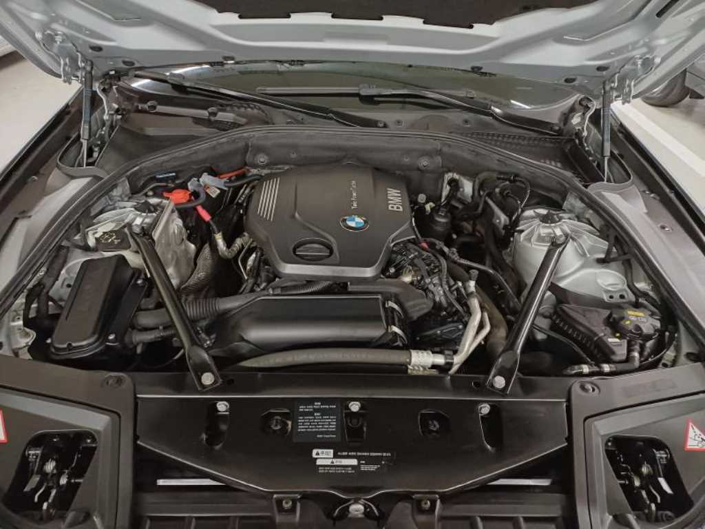 BMW 5 Series 2016 Plateado - Importación desde Corea - HF Imports Iquique - Foto 19