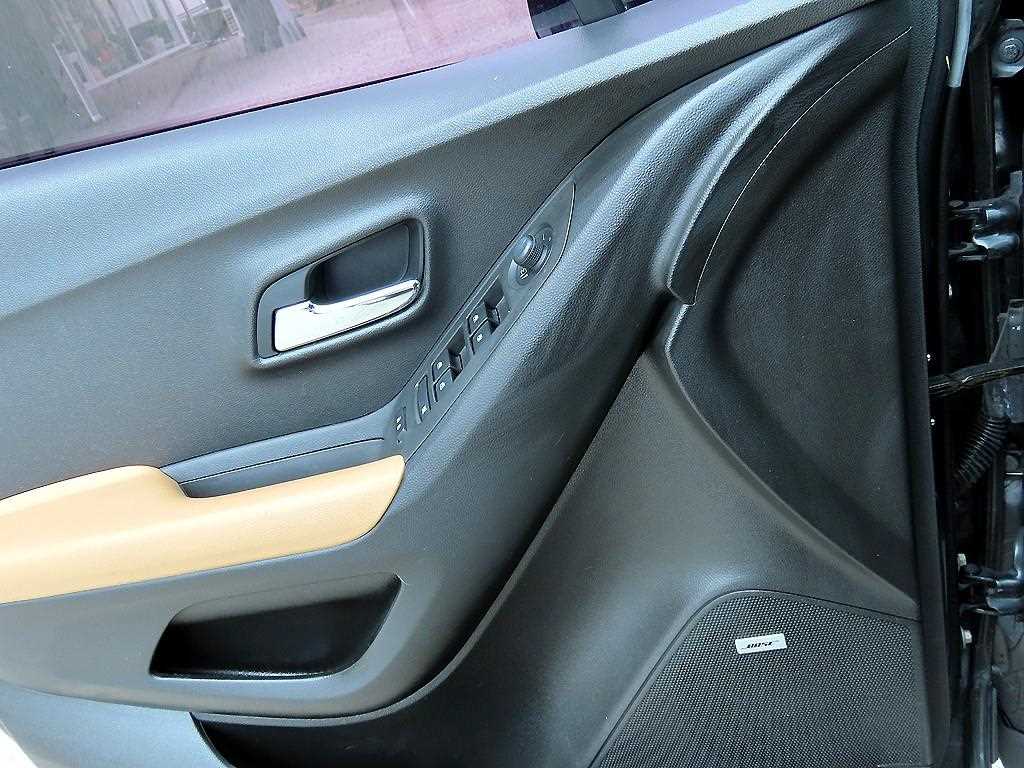 Chevrolet Trax - Vista 11