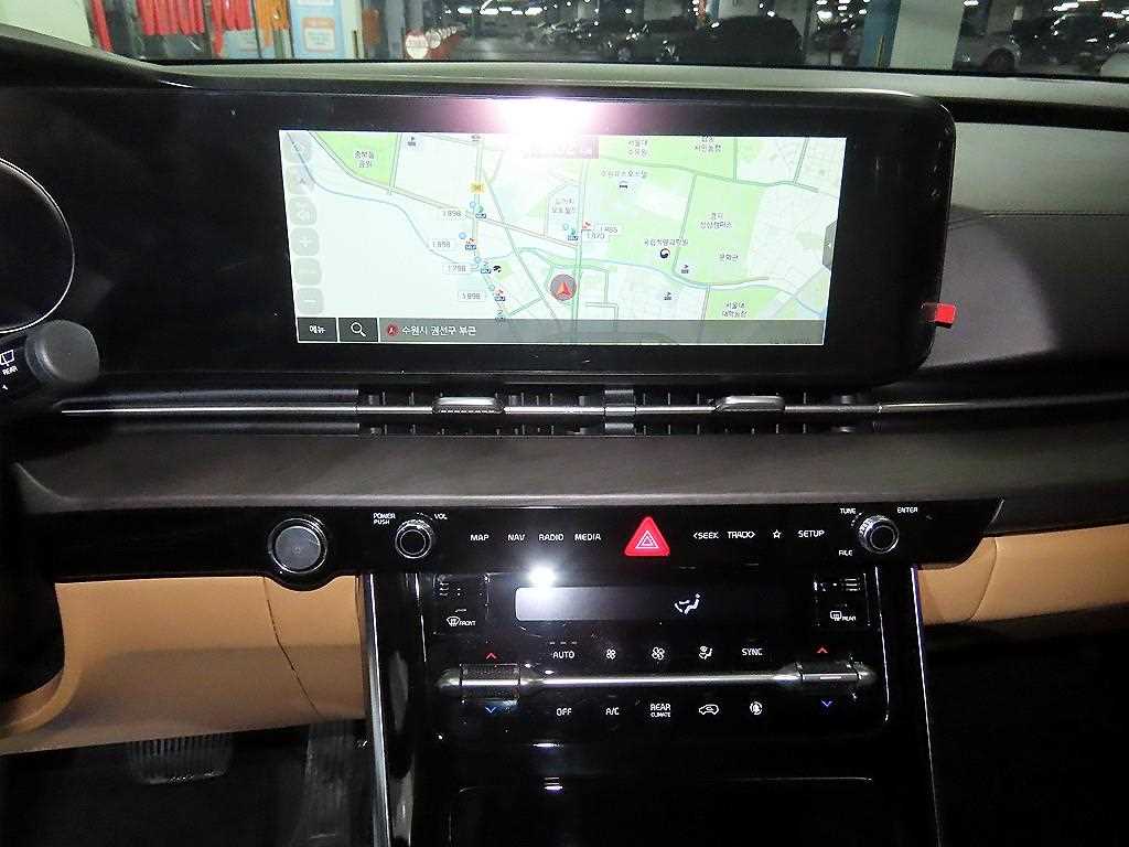 KIA Carnival - Vista 11