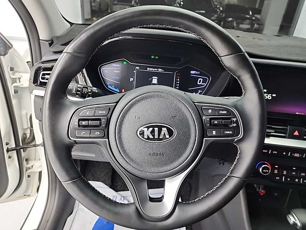 KIA Niro - Vista 9