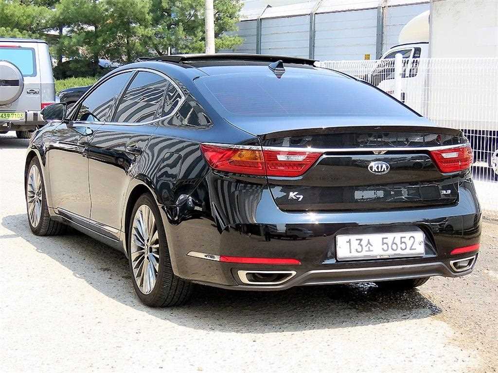 KIA K7 - Vista 4