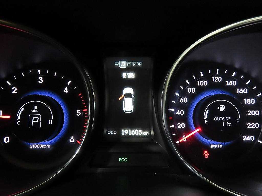 HYUNDAI Santa Fe - Vista 9