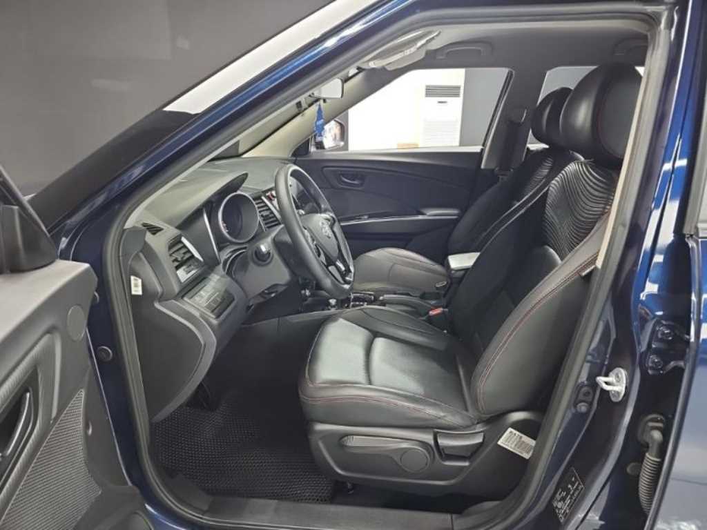 Ssangyong Tivoli 2018 Azul - Importación desde Corea - HF Imports Iquique - Foto 15