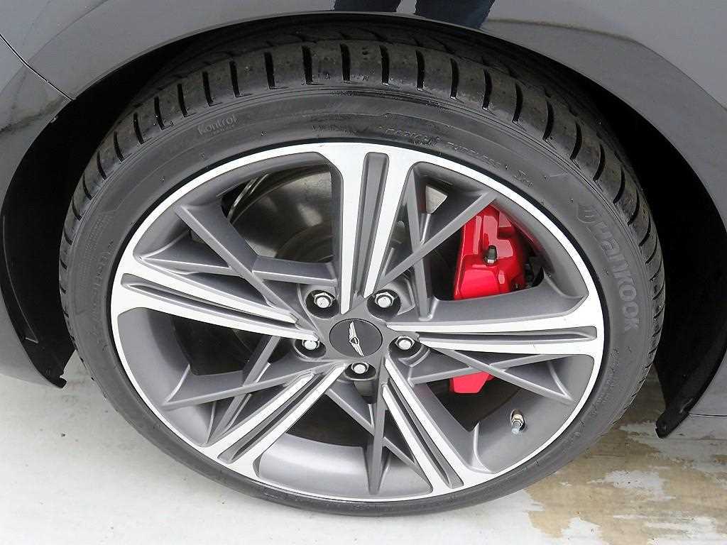 Genesis G70 2025 Negro - Importación desde Corea - HF Imports Iquique - Foto 19