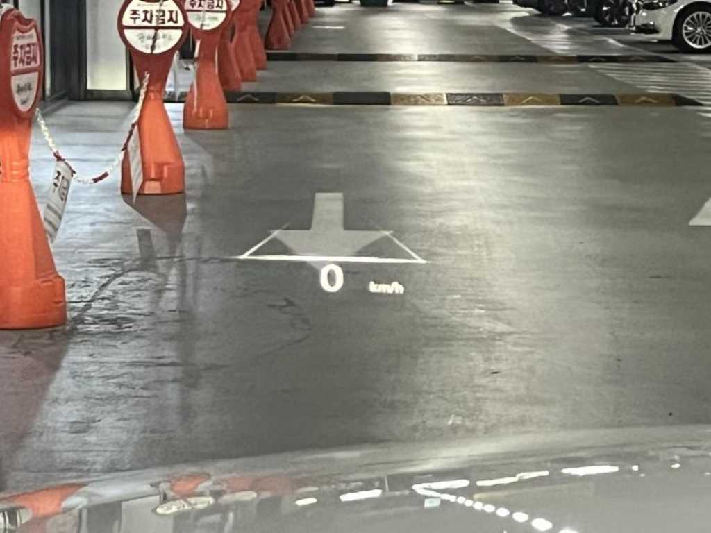 Genesis GV70 2022 Blanco - Importación desde Corea - HF Imports Iquique - Foto 16